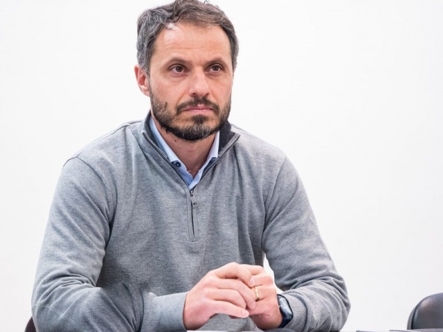Endere defendi el plan de viviendas de la gestin anterior